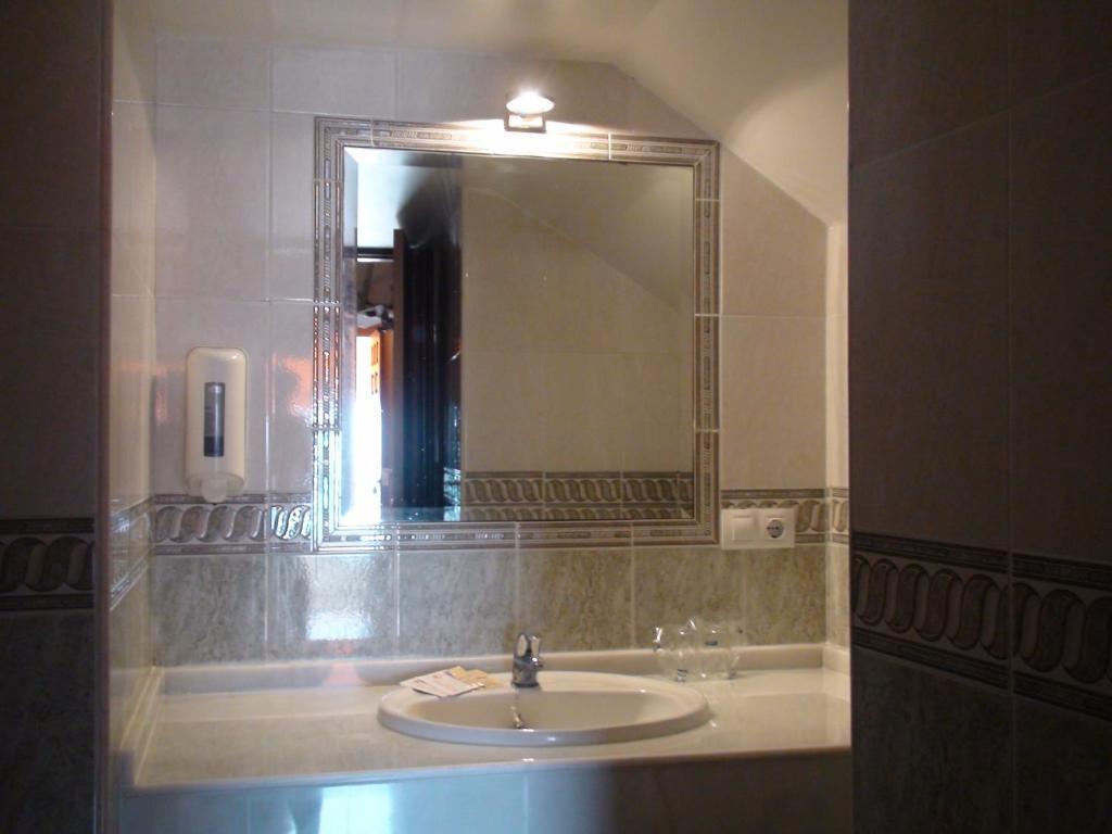 Hostal Tarik Hotel Tarifa Szoba fotó